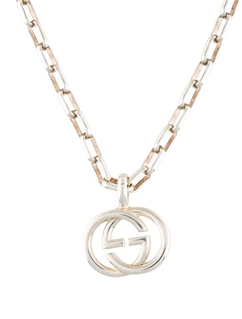 gucci interlocking g pendant necklace